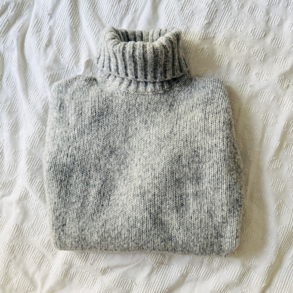Everlane Softest Gray Chunky Women’s Sweater Size XS/S - Picture 3 of 8